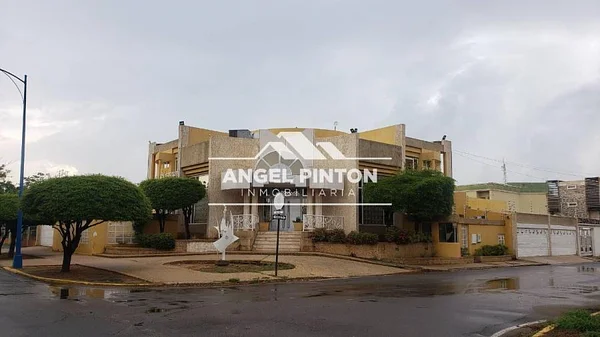 house FOR SALE IN LOS OLIVOS MARACAIBO VENEZUELA API 87111
