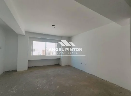 for sale apartment TO REMODEL! THE PERFECT CANVAS IN THE HEART OF TIERRA NEGRA! MBO API 4097