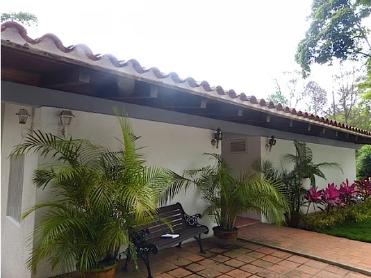 For sale house 380m2 5h/6b/6p Alto Hatillo - US$420,000 USD - Image 2
