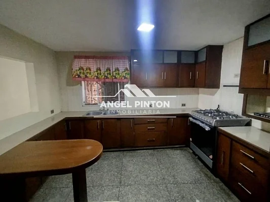 house FOR SALE SIERRA MAESTRA SAN FRANCISCO VENEZUELA API 8629