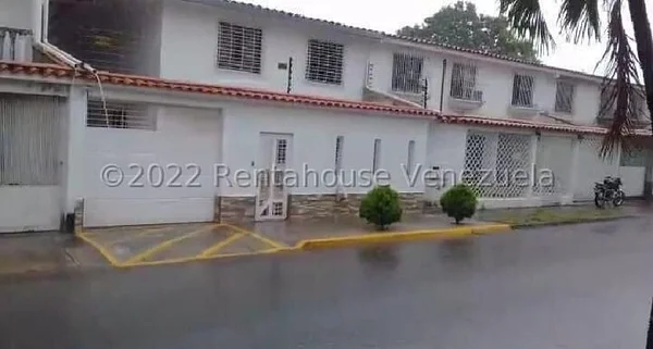 house for sale in Villa Heroica Guatire tlf