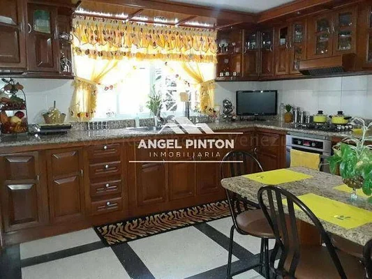 house FOR SALE LA GILCON LA LIMPIA MARACAIBO API 4842