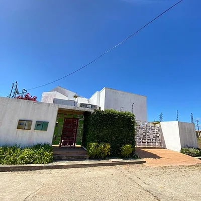 houses/ Urb Vistamar