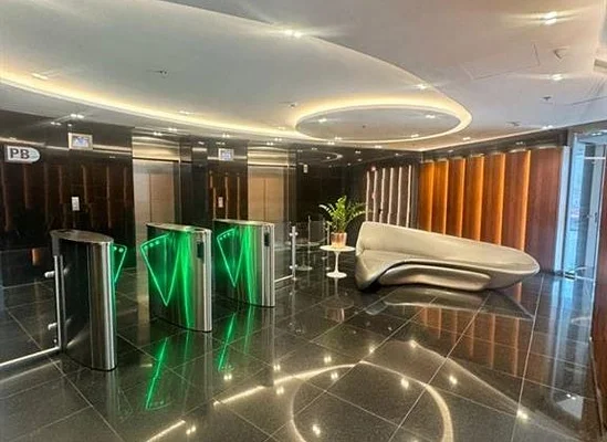 For Sale Office In Grey Construction in Torre Jalisco in Las Mercedes - Jalisco Torre Jalisco, 1060 CCS - Commercial premises for sale