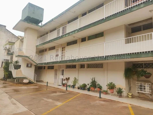 23-19152 Sale of apartment Urb Paraiso ..Karem Bernal