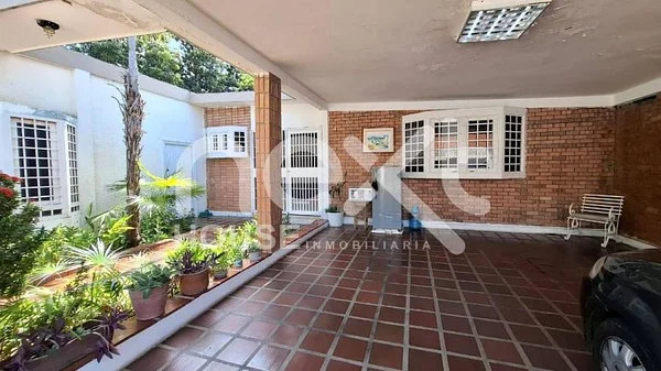 house FOR SALE SECTOR EL CHAPARRAL MARACAIBO