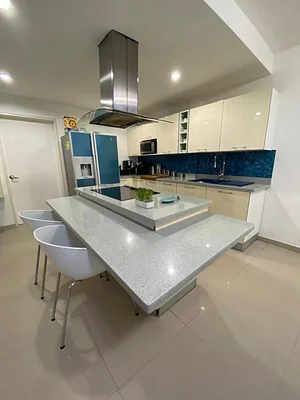 PRICE REDUCTION, townhouse Modern exclusive opportunity