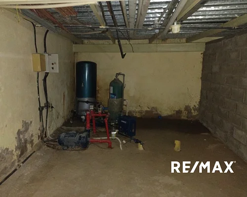 Garage with storage space