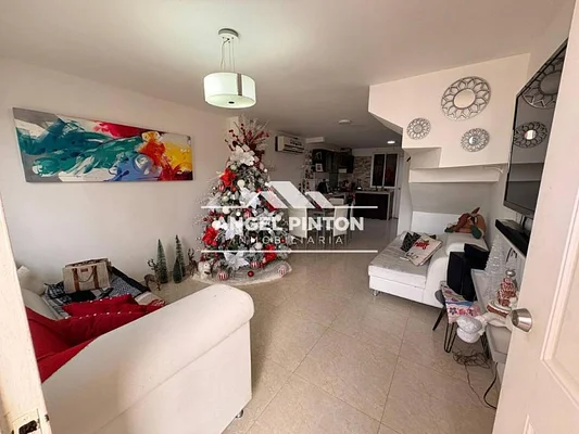 house FOR SALE CAMINOS A LA LAGUNITA MARACAIBO VENEZUELA 080560 - Image 2