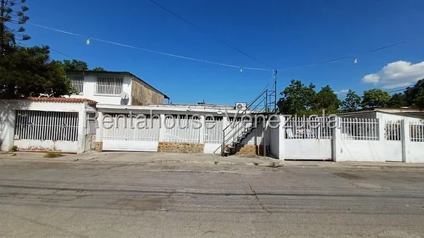 house spacious and comfortable for sale in Maraay 26-15224 - Image 3
