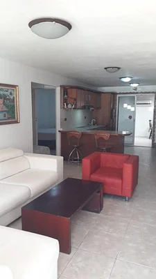Spacious ground floor apartment for sale in Porlamar Puerto Madero - Image 2