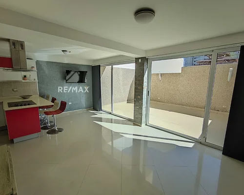 Spacious and Bright townhouse for sale in Costa Azul, Isla De Margarita, Nueva Esparta - Inmuebles Margarita - 2 MIL - Image 2