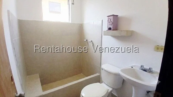 apartment (1 Level) for sale in Valle de Paya, Aragua - Image 11