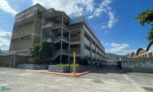 Sale of Guatire Industrial Plants, excellent opportunity - Conjunto Cerrado en Hacienda el Marques Calle Cerrada, 1221 Guatire - Industrial building for sale