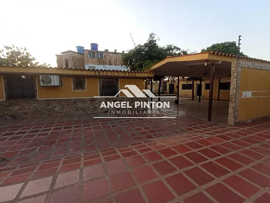 house MULTIFAMILY for sale LA COROMOTO SAN FRANCISCO VENEZUELA API 8616