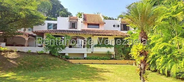 Fantastic house in Prados Del Este 26-14385 Zoraida Sánchez