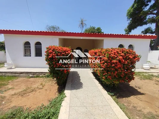 NICE AND COMFORTABLE apartment for sale ON AV. CECILIO ACOSTA IN MARACAIBO API 8510 - Image 2