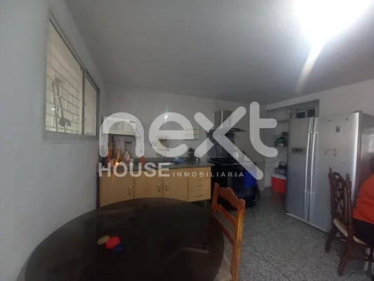 GATED VILLA for sale IN INDIO MARA MARACAIBO API 4068 Leyda Vanegas