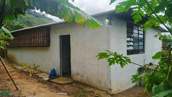 Charming country house for sale located in La Perla, Guácimos. - sector la perla parte baja , via principal con cru 1, 5015 Palmira - 3 beds house for sale