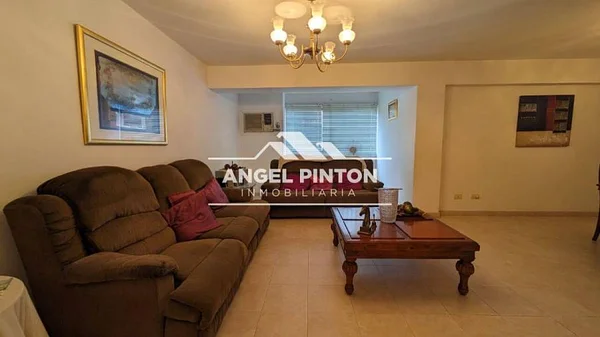 NICE AND COMFORTABLE apartment for sale ON AV. CECILIO ACOSTA IN MARACAIBO API 8510 - Image 3