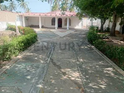 house for sale in Centro de Boca de Uchire, San Juan de Capistrano, Boca de Chávez, Anzoategui - Image 10