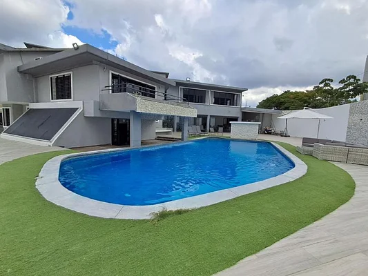 PRICE DROP! Spectacular house in El Parral, Valencia. Luxury, Comfort and spaciousness! - Image 4