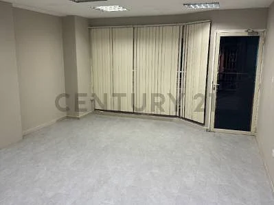 commercial space for rent in Centro de Lecherías, Diego Bautista Urbaneja, Lechería, Anzoategui - Image 5
