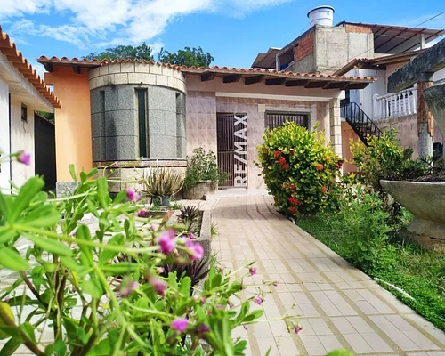 house with Annex for sale, San Lorenzo Sector, Maneiro. - Inmuebles Margarita - 2 MIL