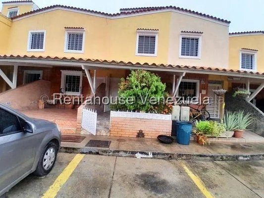 Villas de Laguna Club Townhouse for sale San Diego Carabobo