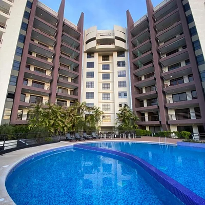 FOR RENT/ SALE Your New Chapter Awaits: Luxury and Comfort in Residencias Alaqua