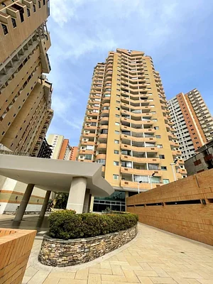 apartment in Res Las Chimeneas Valencia Lm - Image 2