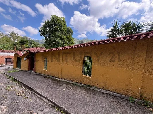 Single Family Home for Sale at Los Geranios house for sale in Los Geranios, Caracas, Miranda 112200, Venezuela