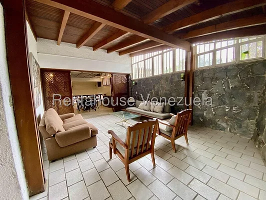 house (Multiple Levels) for rent in Lomas de Prados del Este, Distrito Metropolitano - Image 12