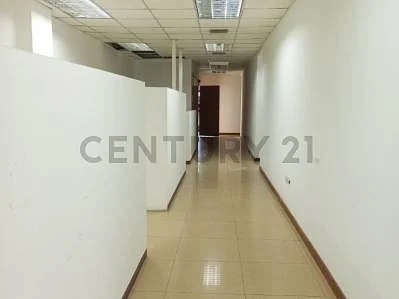 Rental of commercial space in Lecherías, Diego Bautista Urbaneja, Lechería, Anzoategui - Image 5