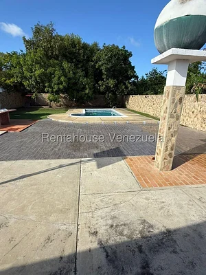 house (1 Level) for sale in Club Campestre El Paraiso, Miranda - Image 15
