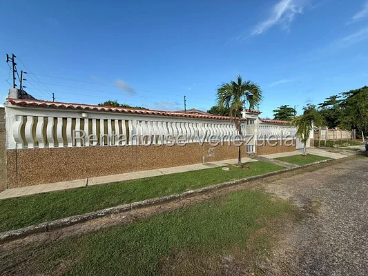 house (1 Level) for sale in Club Campestre El Paraiso, Miranda
