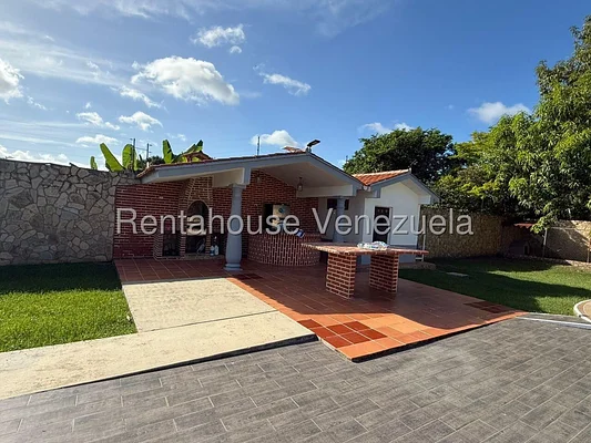 house (1 Level) for sale in Club Campestre El Paraiso, Miranda - Image 9