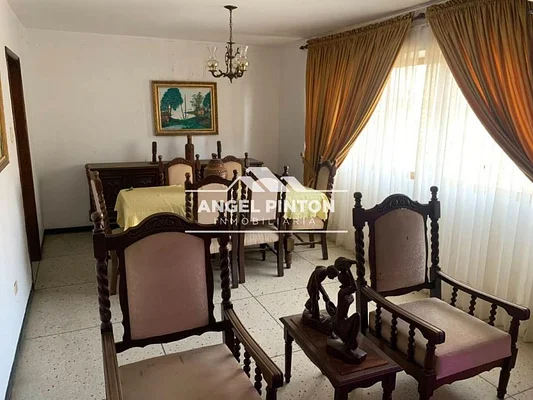 house FOR SALE CIRCUNVALACION 2 MARACAIBO API 3726 - Image 2
