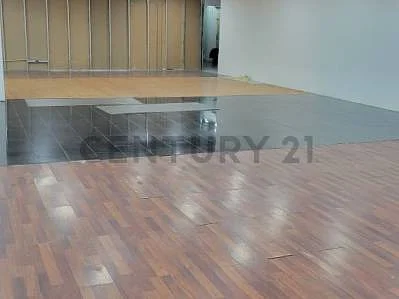 Entry reception space