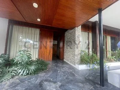 Single Family Home for Sale at Calle El Parque Qta. Guaraimita, Caracas, Distrito Capital 00001, Venezuela - Image 3