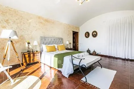 Single Family Home for Sale at Calle Orinoco 01, Caracas, Miranda 00001, Venezuela - Image 7