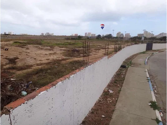 land Spacious, for sale, In Porlamar, AV.4 de Mayo, Nueva Esparta, Isla de Margarita, 18.334 mt2 - Inmuebles Margarita - 2 MIL - Image 2