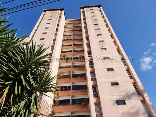 Spacious apartment for sale Las Minas, San Antonio de Los Altos. Urb. Privada 24-14837