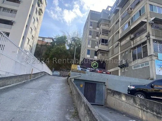 apartment for sale in Chuao