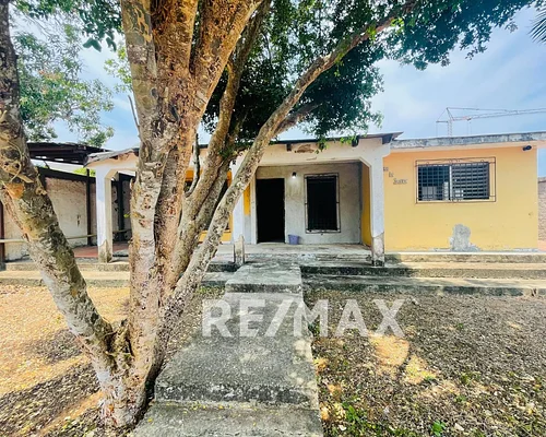 house for remodeling, for sale, In Atamo Norte, Nueva Esparta, Isla de Margarita, 1334 mt2, 3 bedrooms, and 4 bathrooms - Inmuebles Margarita - 2 MIL