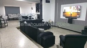 Beautiful and spacious house for rent. Ciudad Ojeda - CAA266973 - Image 3