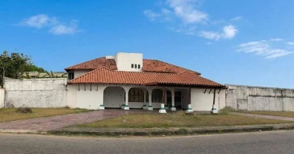 For sale building with excellent location Av Sucre with c. Merida - Avenida Sucre con calle Merida Edificio San Pedro, 5201 Barinas - 6 beds commercial premises for sale