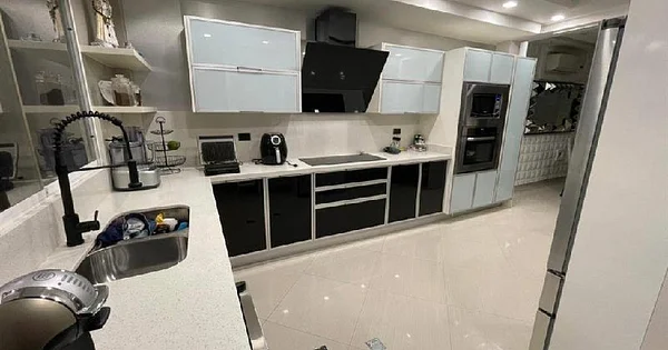 House with modern and luxurious finishes with good access in Cumaná - Calle Caripe, 6101 Cumaná - 3-bedroom house for sale
