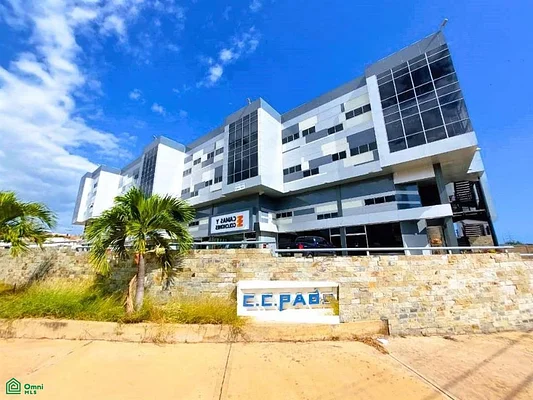 Commercial Premises on the Ground Floor C C PAO'S - Lecheria - Costanera C. C. PAOS, 6016 Lecheria - Commercial premises for sale