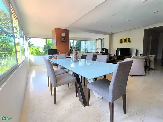 For sale ground floor apartment in Colinas de La California Macaracuay - Calle Cubagua ,, 1071 CCS - 6 beds apartment for sale